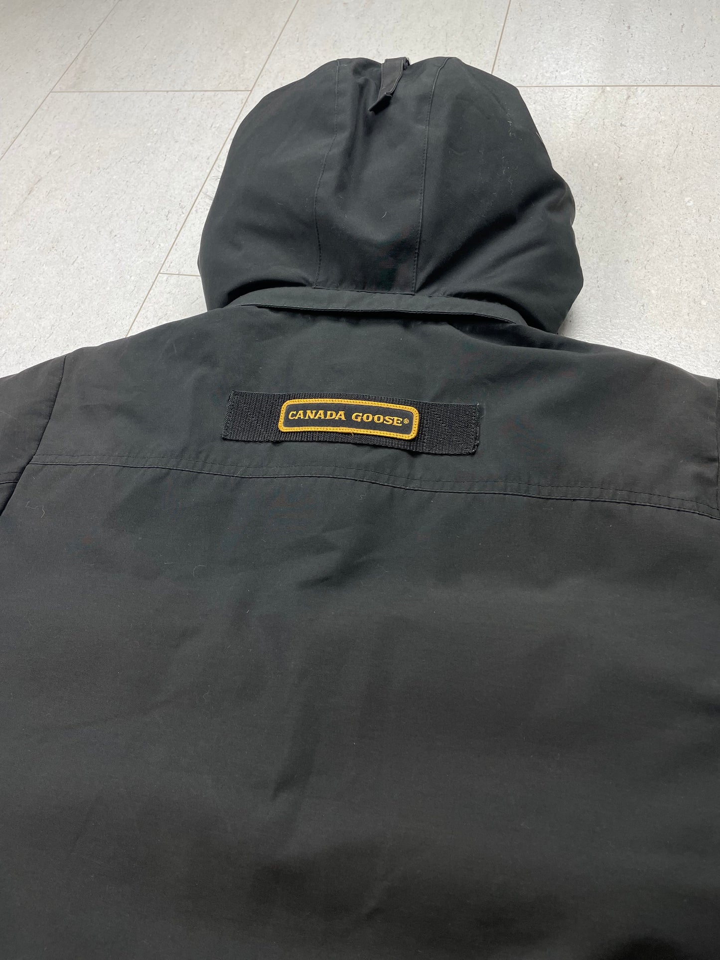 Canada Goose Borden Bomber ~ Size Large
