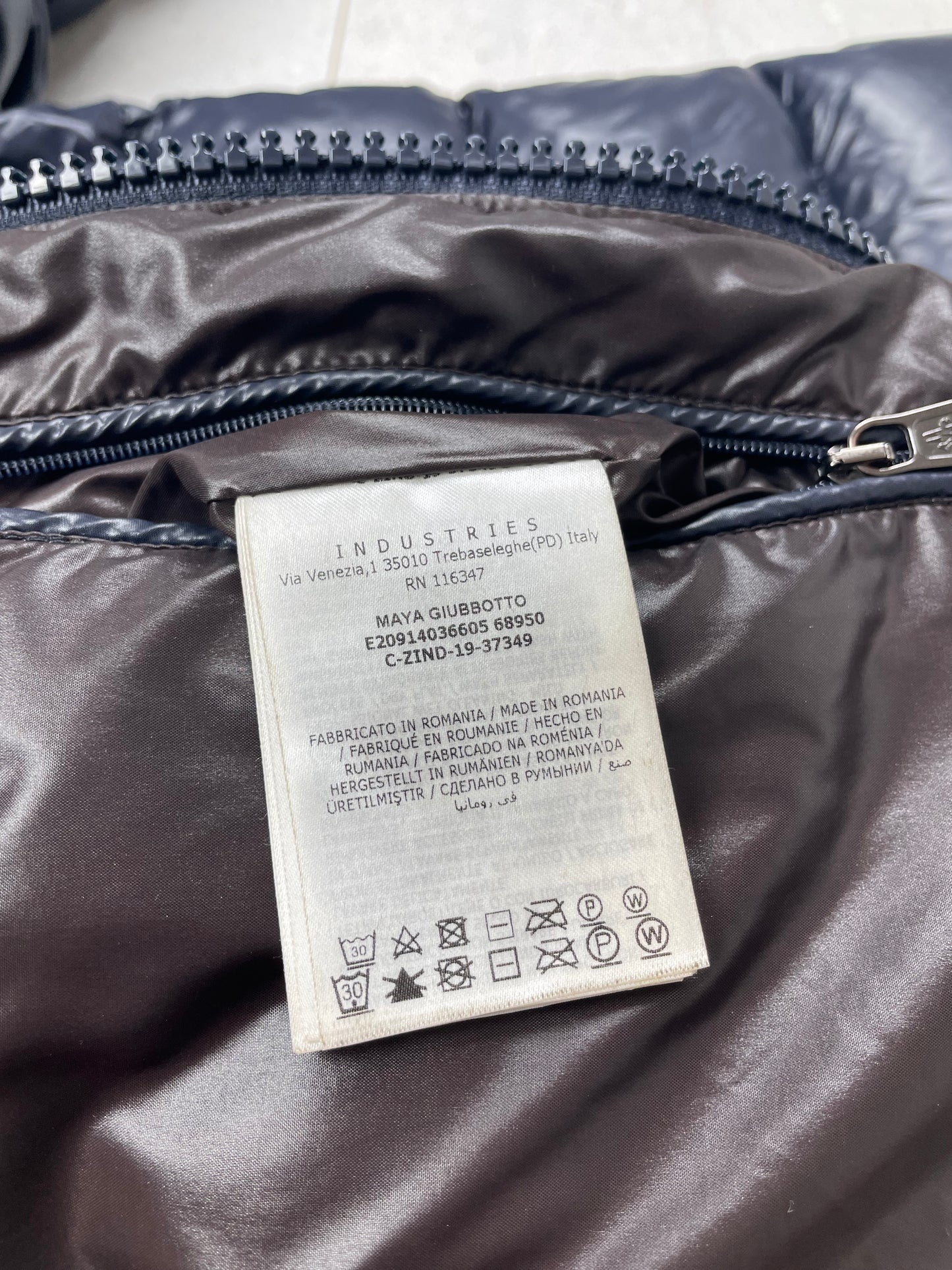 Moncler ‘MAYA’ Down Jacket | Navy | Size 2
