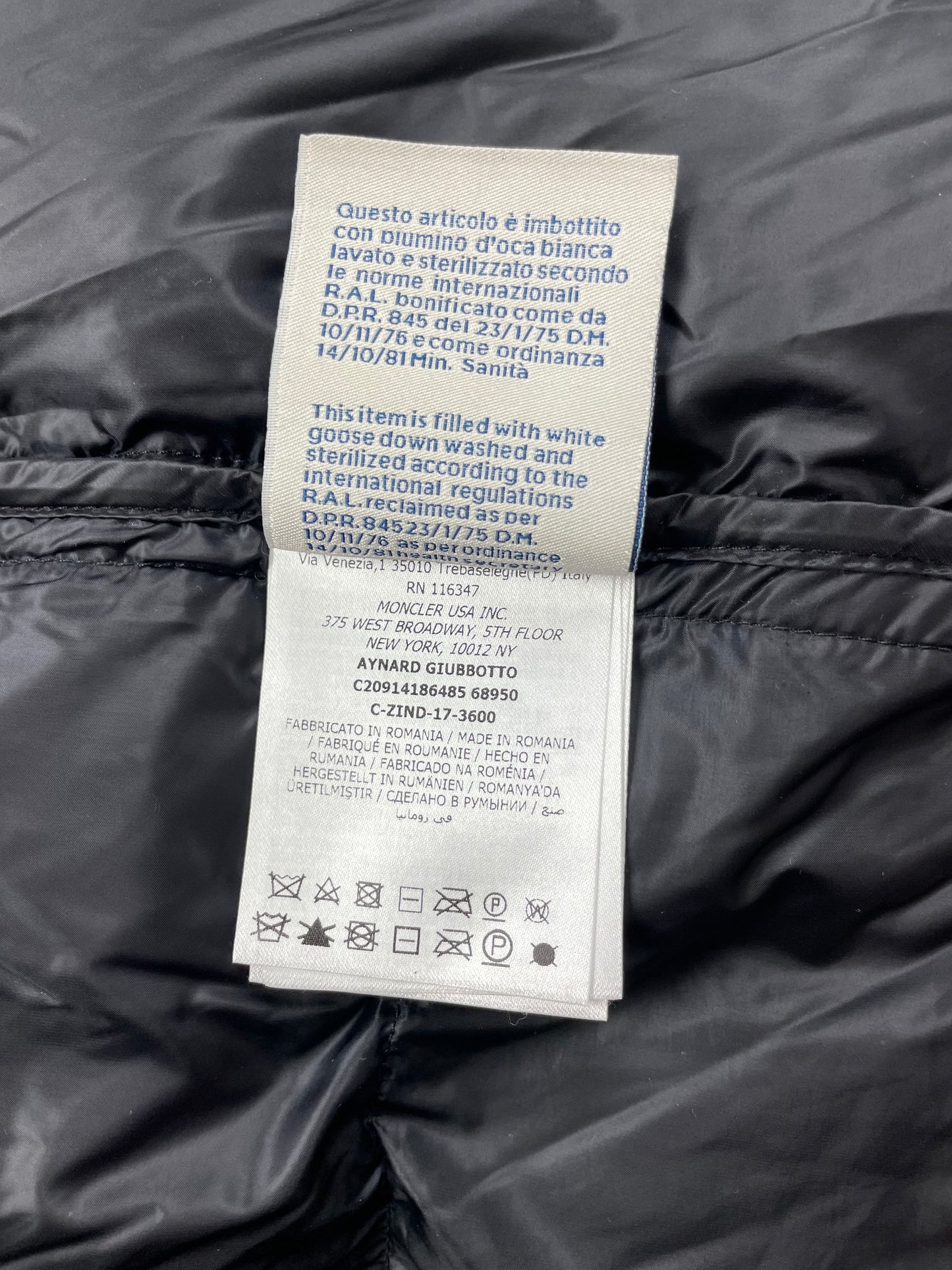 Moncler Aynard Down Jacket ~ Size 4 (large)