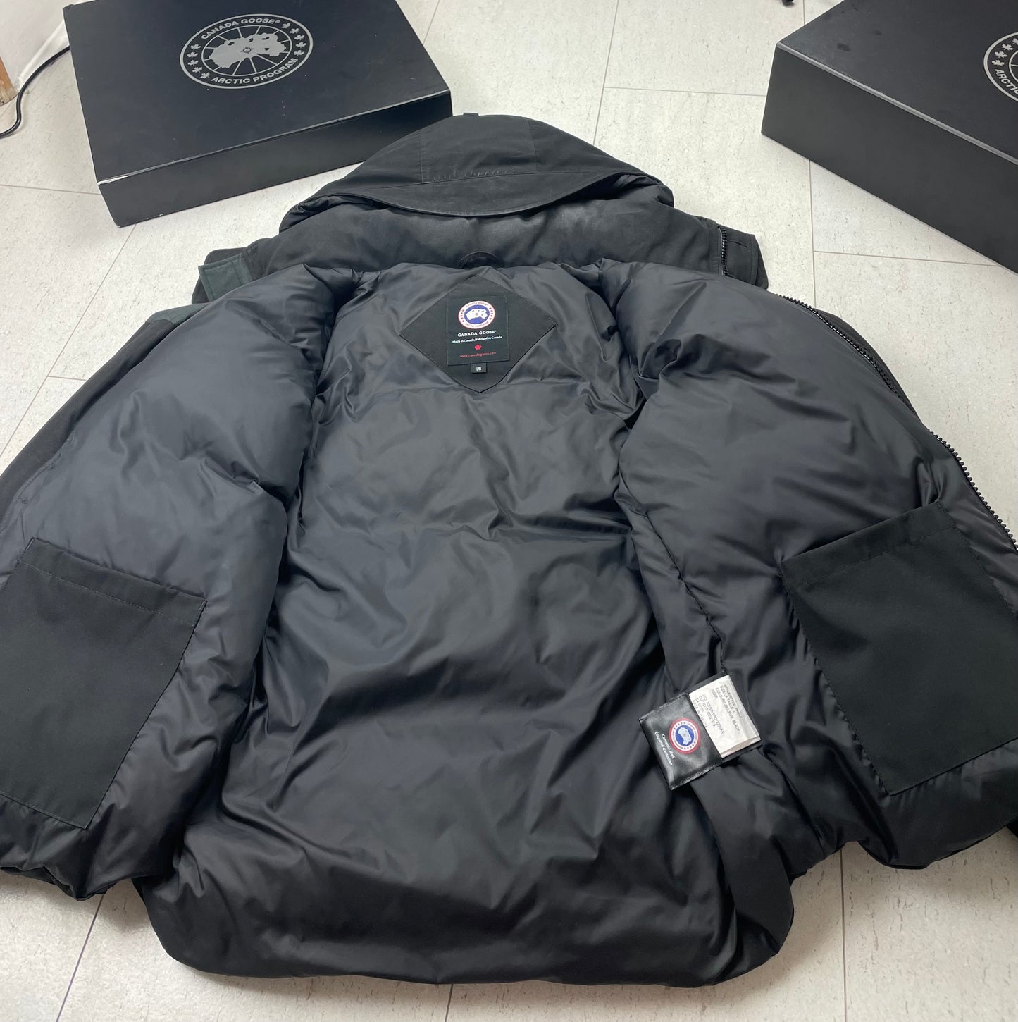 Canada Goose Mens Selkirk Parka | Size Large