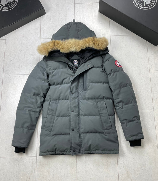 Canada Goose Carson Parka | Size M