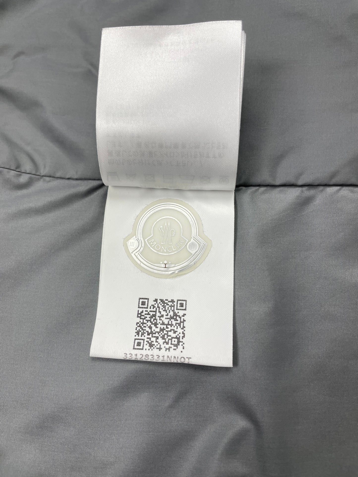 Moncler ‘Keralle’ Jacket ~ Size 5 (L/XL)