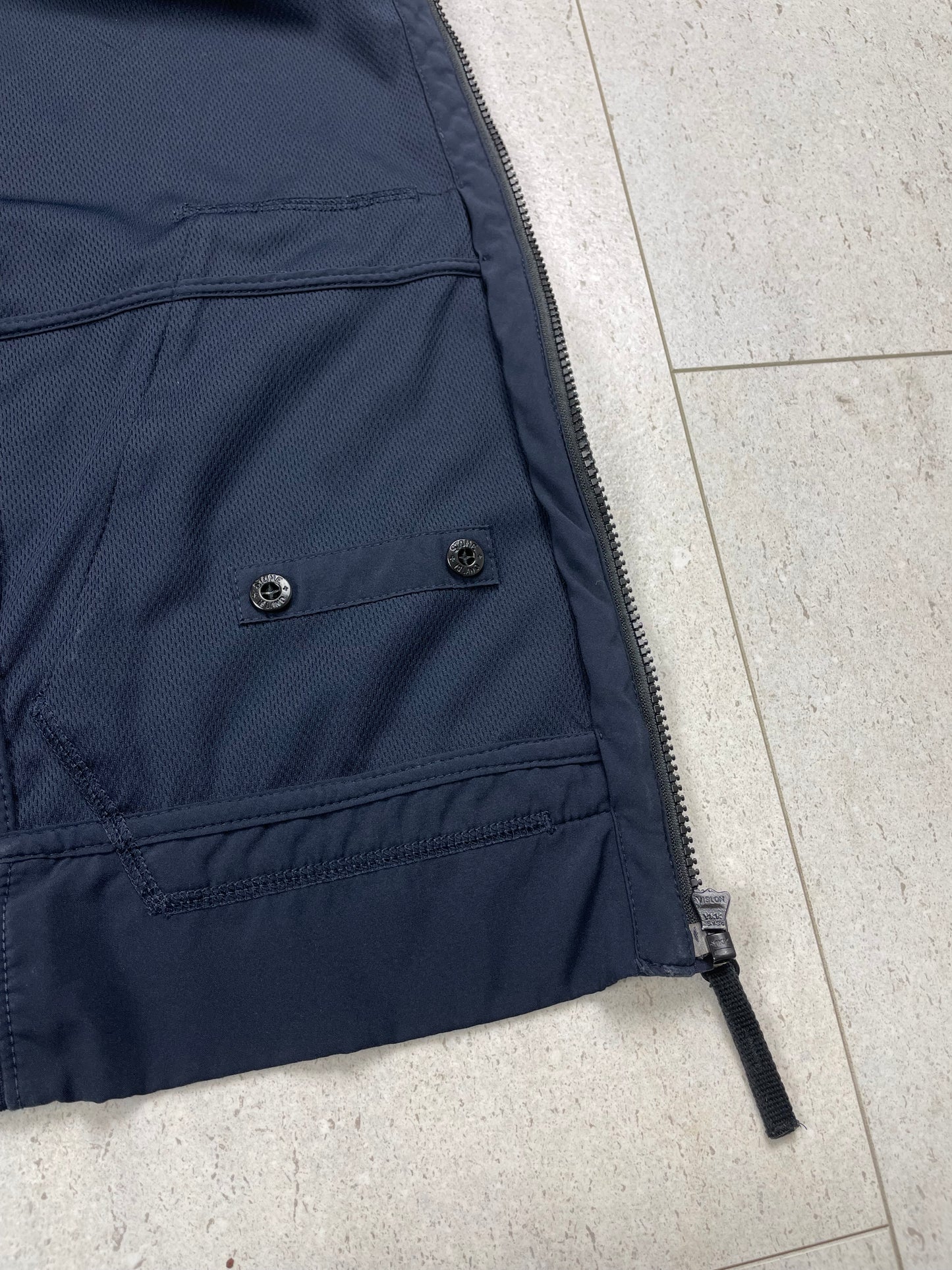 Stone Island Light Soft Shell-R | Size Large