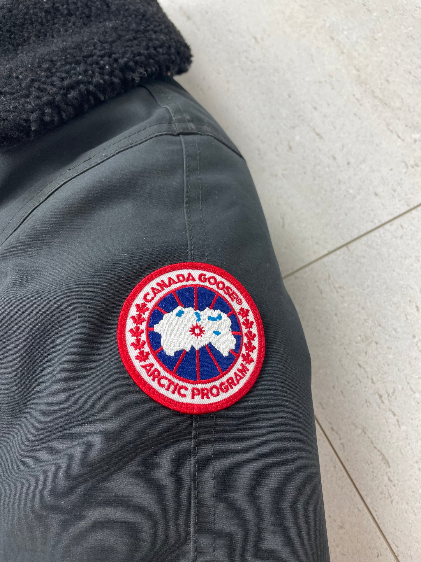 Canada Goose Bromley Bomber ~ Size Small