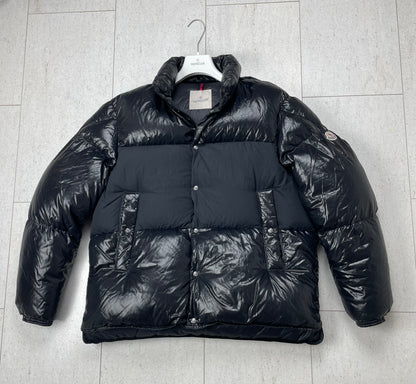 Moncler Aynard Down Jacket ~ Size 4 (large)