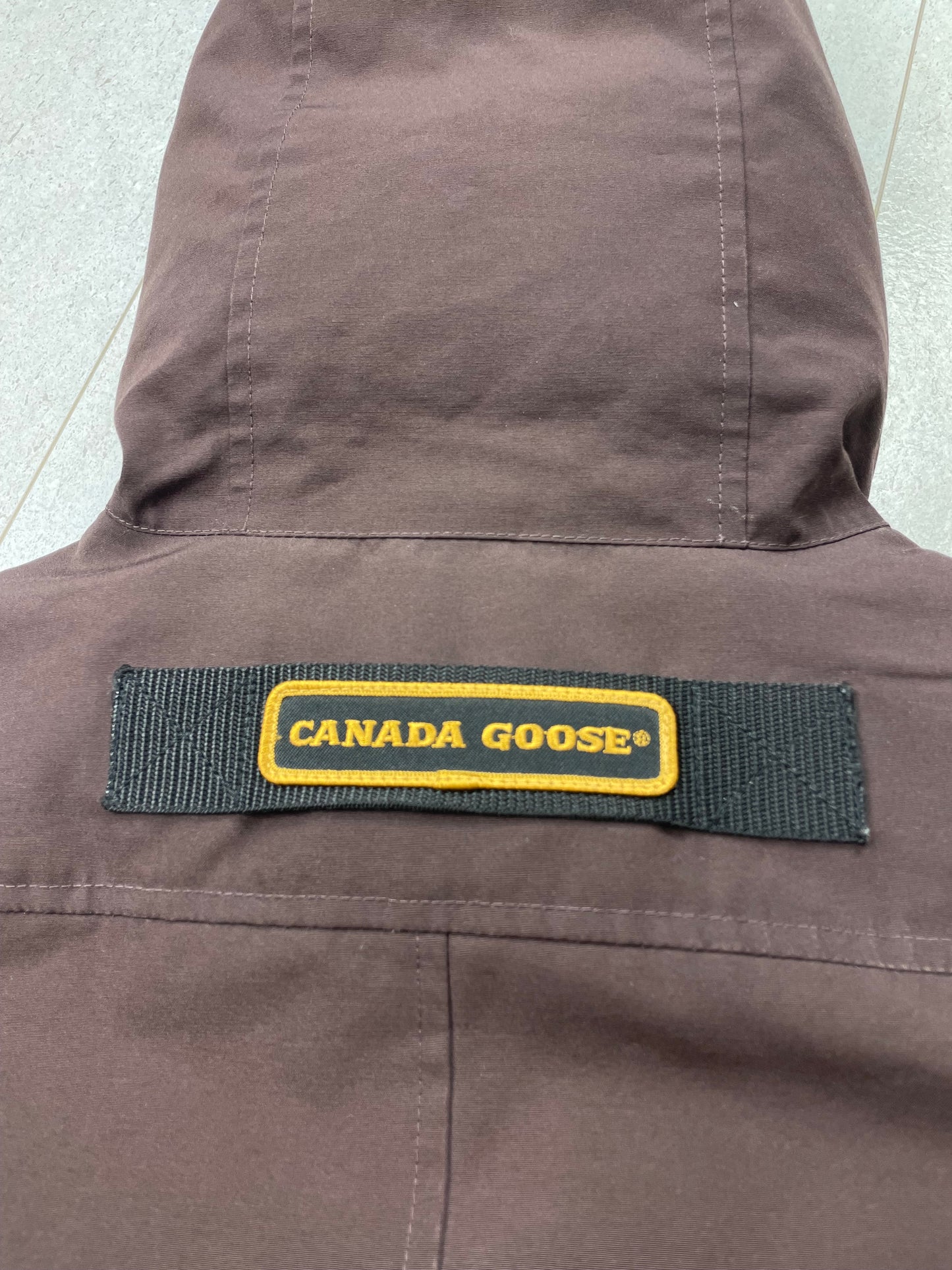 Canada Goose Men’s Chataeu  Parka ~ Size Small