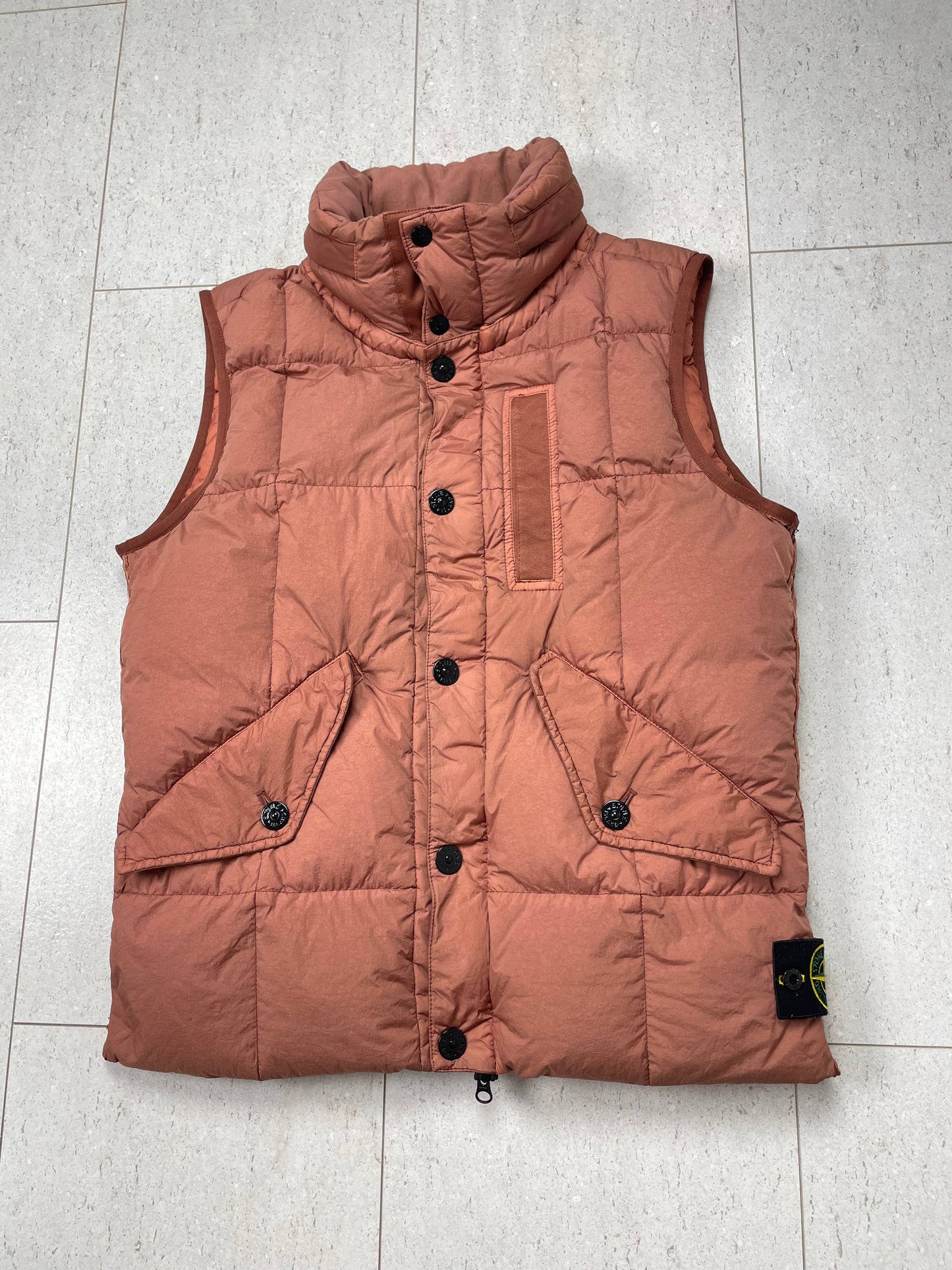 Stone Island Garment Dyed Crinkle Reps NY Down Gilet ~ Size M