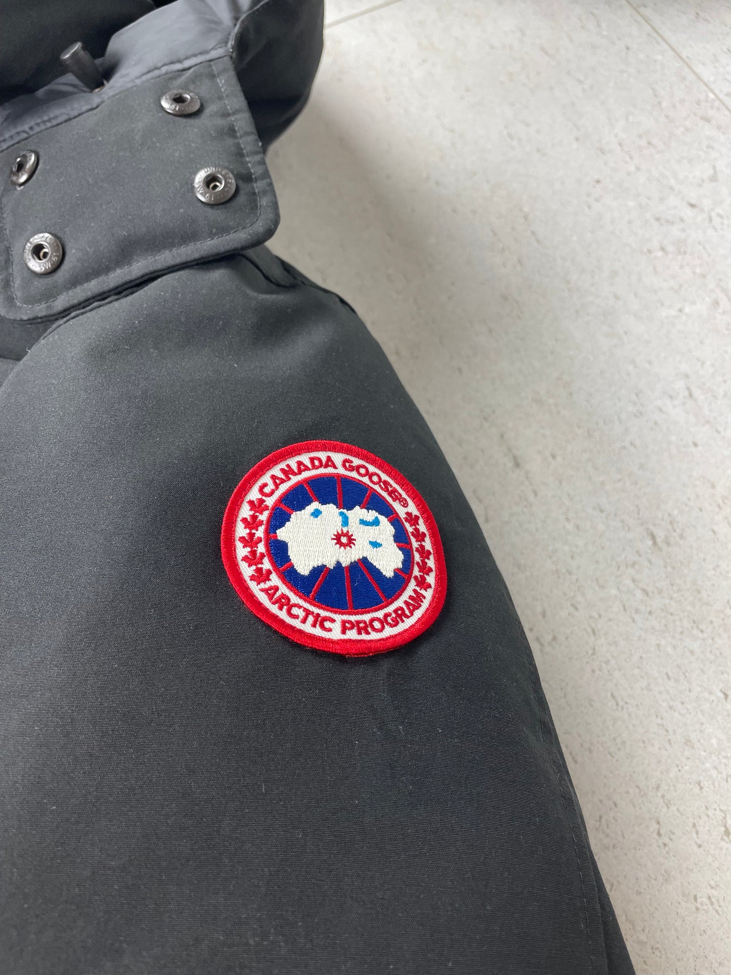Canada Goose Mens Selkirk Parka | Size Large
